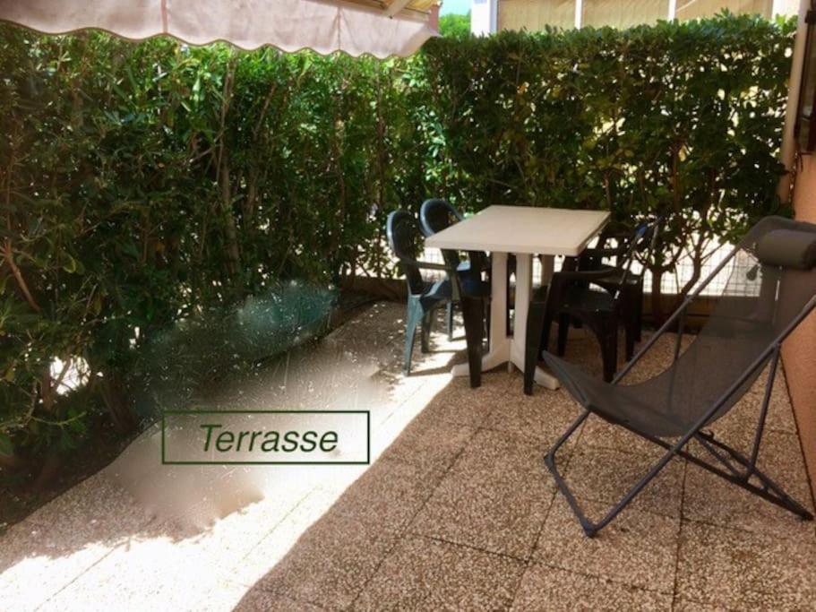 Maisonnette, 5 Pers, 500M Plage, Parking, Terrasse Agde Bagian luar foto