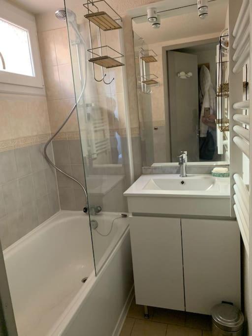 Maisonnette, 5 Pers, 500M Plage, Parking, Terrasse Agde Bagian luar foto